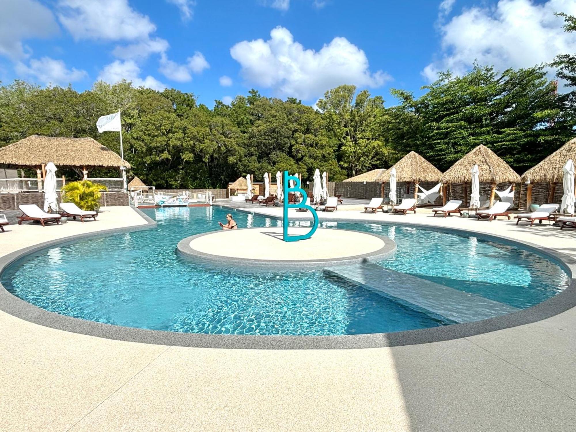Bungalow La Kawannaise - Piscine, Terrasse, Plage Grand-Bourg  Экстерьер фото